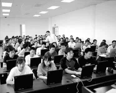 素质教育与课堂教学 素质教育与课堂教学 课堂教学中的素质教育