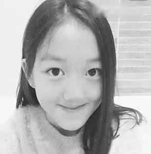 王菲和李亚鹏的女儿 李亚鹏解密:他和王菲的女儿为何有如此甜美的笑容