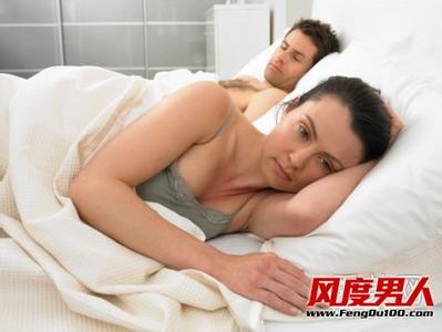 哪种性姿势更易让女人高潮：1、背入式是最原始的性交