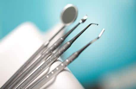 完善激励约束机制 CFDA完善药审智囊团机制 约束权力寻租