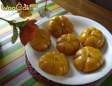 自制糯米蒸糕豆沙馅 可爱的小南瓜（豆沙馅糯米南瓜饼）