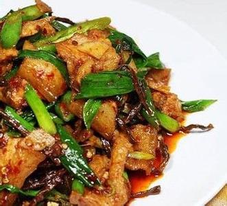 豆角回锅肉 豆角回锅肉的做法：