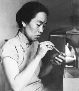 林巧稚为谁终身未婚 林巧稚为何终身未婚 笛卡尔终身未婚却有一个私生女