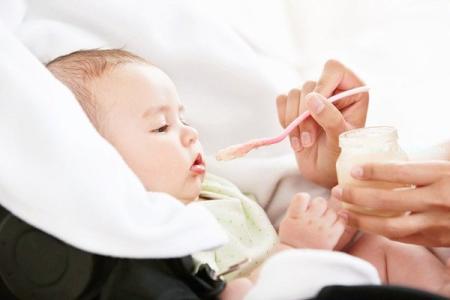 如何防治躁狂症 入秋后宝宝防躁保健要趁早