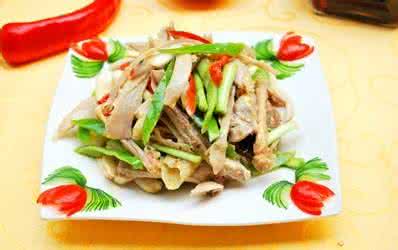 新疆椒麻鸡的正宗做法 新疆美食 新疆椒麻鸡的做法