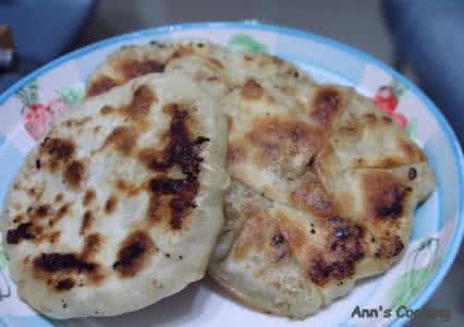 猪肉白菜馅饼的做法 猪肉白菜馅饼的做法_猪肉白菜馅饼怎么做_猪肉白菜馅饼的家常做法【心食谱】