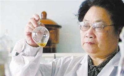 屠呦呦青蒿素提取方法 屠呦呦 青蒿素 屠呦呦青蒿素医疗取得新进展 中医药迎来曙光