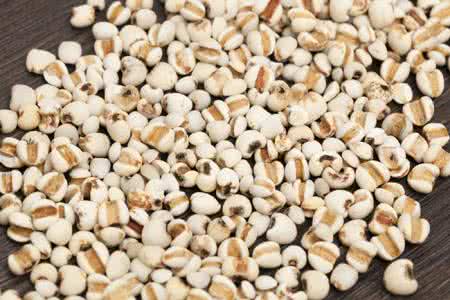 芡实的作用与功效 芡实的功效与作用 芡实具有抗衰老作用