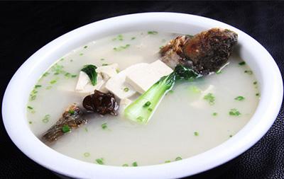 鲫鱼豆腐汤的营养 奶白鲫鱼豆腐汤 这样的豆腐汤营养更高