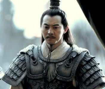 为何说三国早期时期时无英雄早就了孙策的霸业？