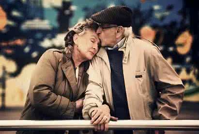 白头偕老的诗句 世间的白头偕老，并不是因为爱情