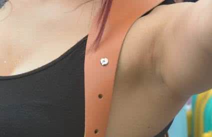 颈部有肿块就是肿瘤吗 腋下有肿块 腋下有肿块是肿瘤吗？