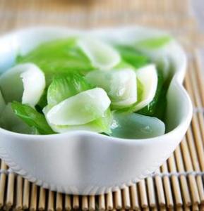 素食食谱 素食食谱:美名美味药食兼优 佳肴典范西芹百合