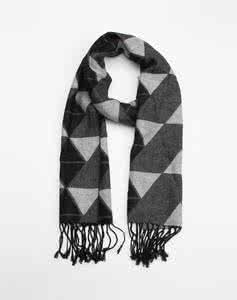 三角围巾的钩法 三角围巾的系法 准备仿的三角围巾