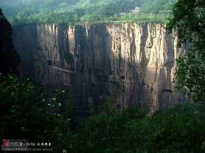郭亮村绝壁长廊 中国最神奇的绝壁上的村庄——郭亮村