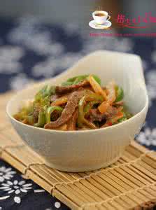 青椒牛肉丝的做法 泡菜青椒牛肉丝的做法