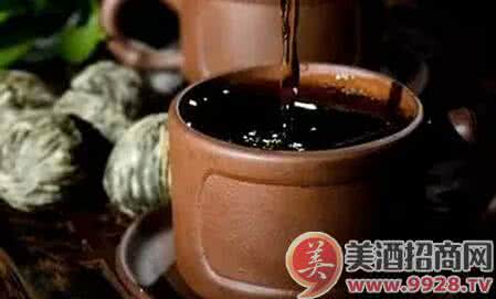浓茶解酒 浓茶解酒 【醉酒后吃什么好】浓茶解酒是误区