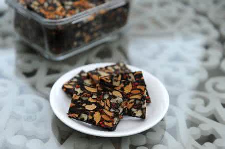 核桃红枣阿胶糕 转帖：补血圣品——红枣阿胶软糕