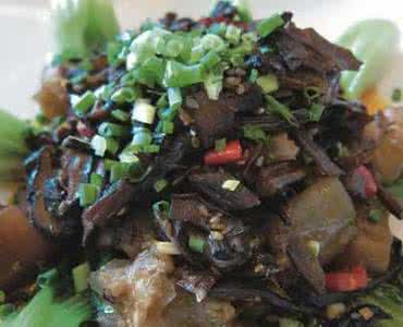 掌游宝资讯 【一点资讯】相思牛掌（附秘制杂菌酱配方与自制牛掌制作工艺）