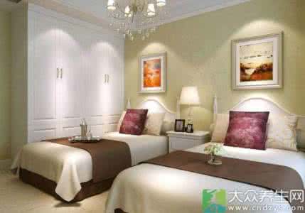 卧室床的摆放风水 卧室放两张床风水如何，怎么改善