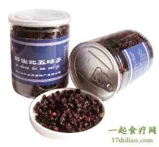 五味子泡水喝的功效 五味子泡水喝的功效 有保肝作用