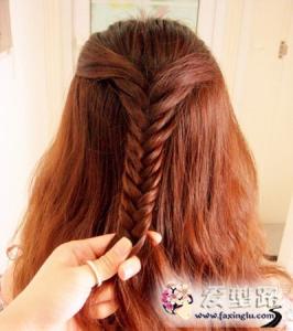 鱼骨辫盘发 长发轻松变短发 鱼骨辫短发盘发教程