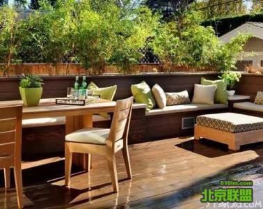 夫妻俩吵架如何劝说 夫妻俩为封不封阳台在家吵了三天三夜！结果却是这样