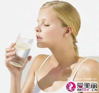 美容护肤保养品 美容课堂  秋季做好护肤保养 避开误区效果更佳，美容护肤介绍如何避开秋季护肤误区