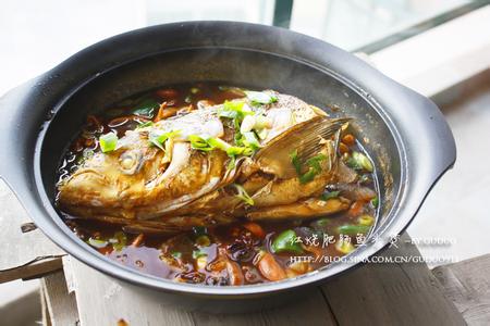肥肠煲 【详图细解】红烧肥肠鱼头煲的做法