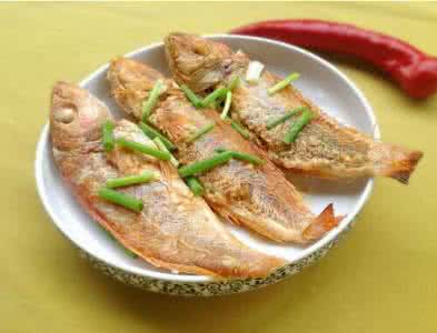 做鱼丸怎么去鱼刺窍门 做鱼的五个窍门（美食高手）