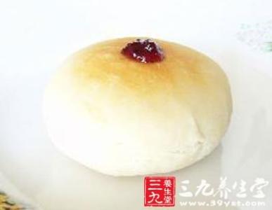 酥皮蛋黄莲蓉包的做法 红莲蓉酥皮月饼的做法