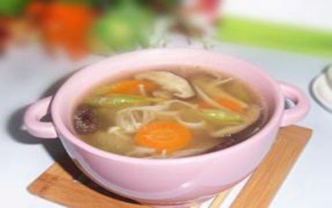便秘喝什么茶润肠通便 便秘吃什么食物好 香菇桃仁汤润肠通便
