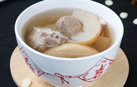 流鼻血吃什么好 流鼻血吃什么好 流鼻血吃什么好 雪梨可润燥