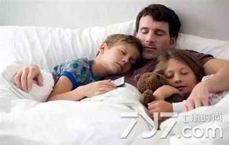 小孩和父母睡觉的危害 父母试试这６招让孩子乖乖上床睡觉！