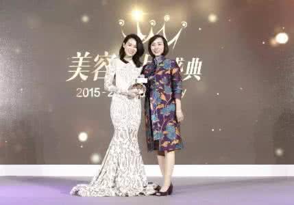qq音乐盛典新四小天后 胡杏儿优雅亮相OnlyLady2016美容天后盛典 数说美丽点燃上海时尚夜