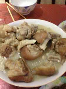 白煮猪蹄 白煮猪蹄 白煮猪蹄怎样可以更香？