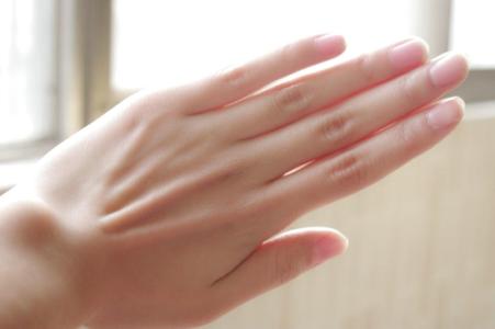 自制手膜怎么做 自制手膜怎么做 教你如何拯救女人的第二张脸