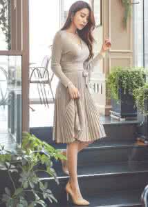 关于女人味的诗 充满女人味的裙子