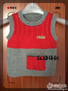 最新棒针花样大全双色 【棒针】别致的红灰双色假两件堆领背心