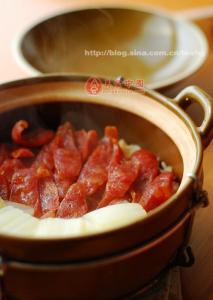 腊肠煲仔饭的做法 腊肠煲仔饭的做法 腊肠牛蛙煲的做法