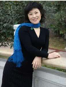 45岁女人服装 40岁女人的服装 40岁-45岁的女人如何穿衣服?