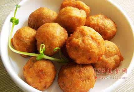 金珠雅砻十五味乳鹏丸 炸藕丸的新鲜美味 宛若颗颗金珠在盘中摇曳