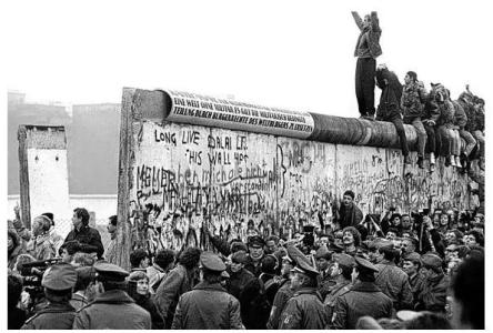 柏林墙与深圳河 克鲁茨与柏林墙