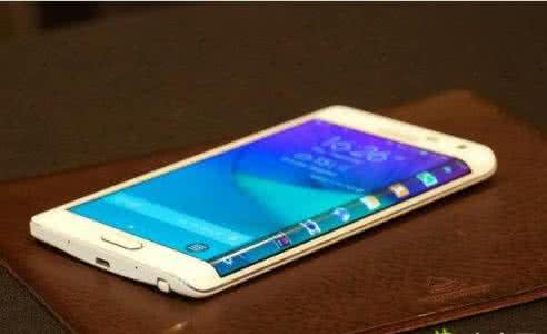 三星galaxy note edge galaxy note edge 三星Galaxy Note Edge怎么样？三星曲面屏Note Edge配置详情