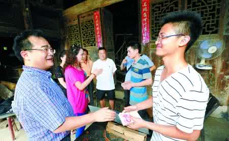 清华北大 不是每个孩子都上清华北大，但每个孩子以后都要啪啪啪