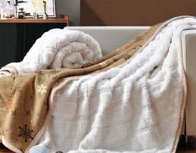 毛毯价格一般多钱 清洗毛毯 毛毯清洗需要注意的地方