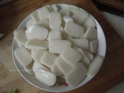 素炒年糕的家常做法 菲菲宝 素炒年糕的做法,素炒年糕怎么做好吃,素炒年糕的家常做法