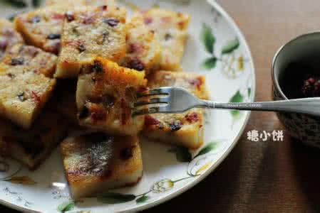 腊味萝卜糕 经典美味。【腊味萝卜糕】咸甜鲜香~温润软糯~