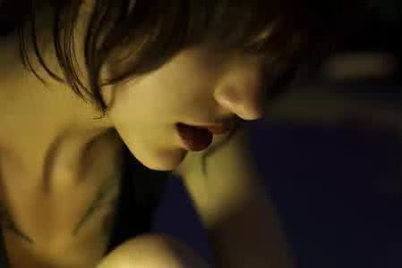 想看我不知道的妻子 多少男人不知道自己的妻子白天上班，晚上陪睡.....看后哭了