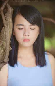 做一个安静的女孩说说 做个安静的小女子